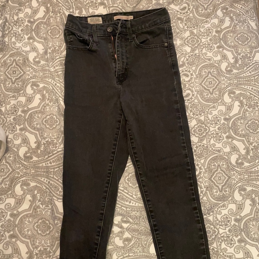 Levi’s high rise skinny jeans